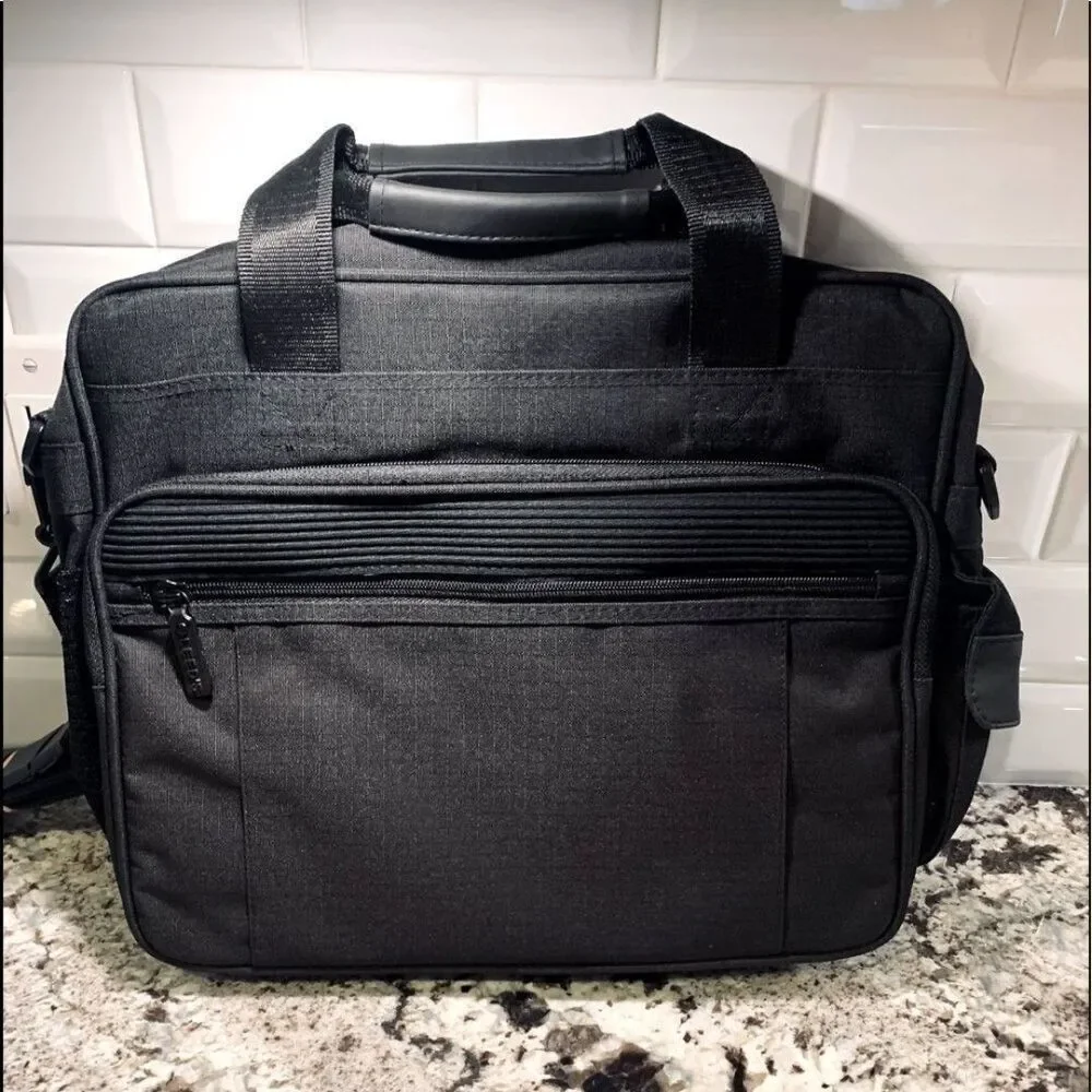 Leed’s Computer Bag, Travel bag NWOT